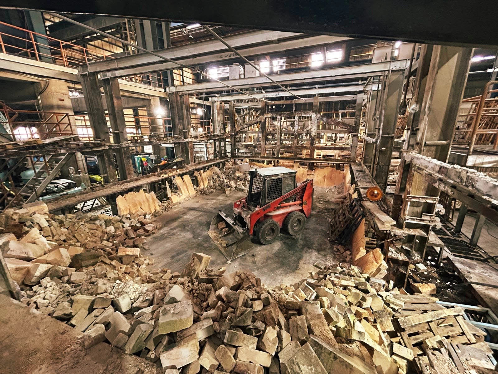Steel / Refractory Dismantling